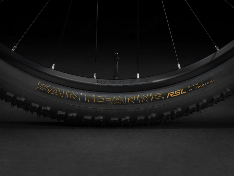 Trek Supercaliber SL 9.7 AXS Full Suspension Mountain Bike 2024 in Power Surge-8